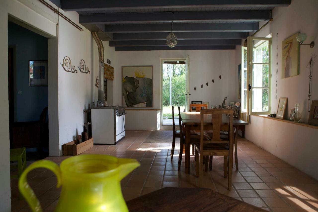 Mistoury Acomodação com café da manhã La Tour-Blanche Exterior foto
